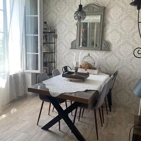 Appartement Avec Jardin En Ville L'Isle-sur-la-Sorgue Exterior photo