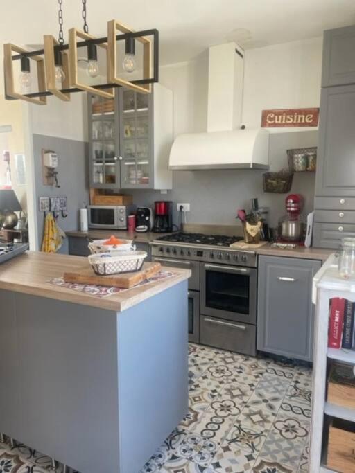 Apartment Avec Jardin En L'Isle-sur-la-Sorgue
